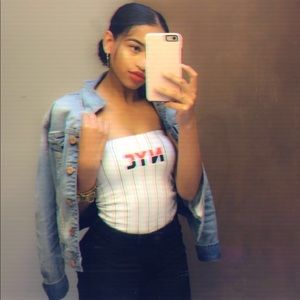 Meet your Posher, Lauren